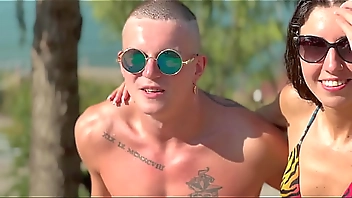 Bi threesome - a married couple agreed to a juicy fuck with a dicky stranger - 3.90